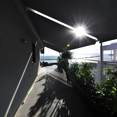 Apartament Nero Luxury Flat By Zennova Salonic