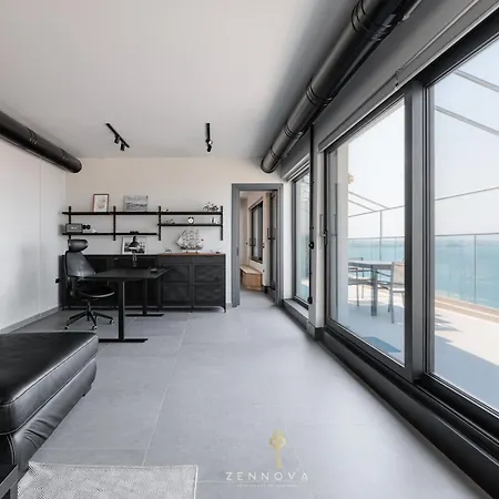 Nero Luxury Flat By Zennova * Thessaloniki