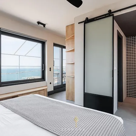 Nero Luxury Flat By Zennova Апартаменты