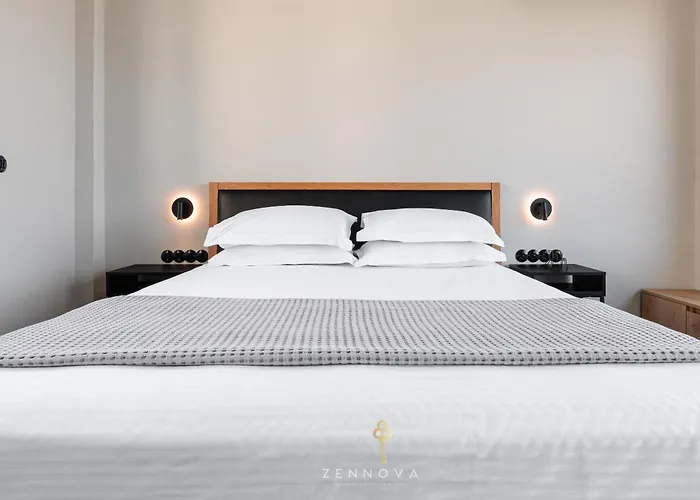 Nero Luxury Flat By Zennova *