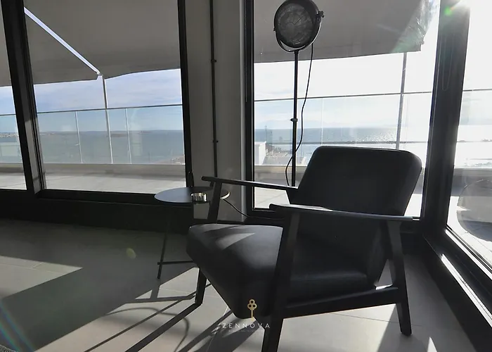 Nero Luxury Flat By Zennova Apartment