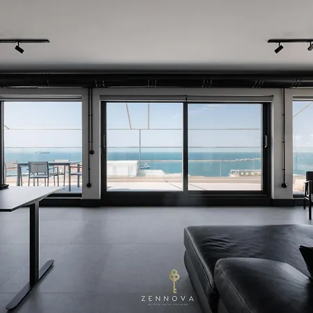 Nero Luxury Flat By Zennova * 塞萨洛尼基