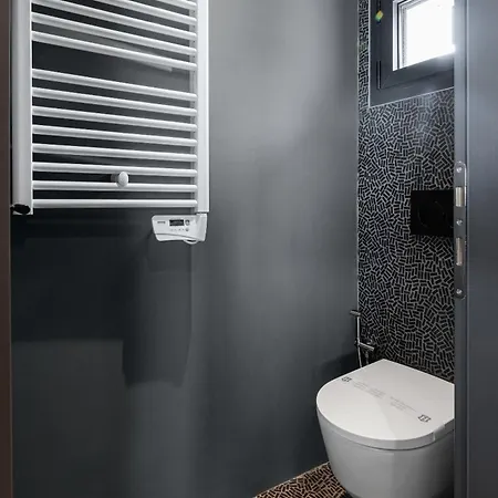 Nero Luxury Flat By Zennova 塞萨洛尼基