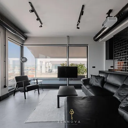 Nero Luxury Flat By Zennova * 塞萨洛尼基