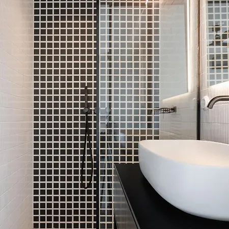 公寓 Nero Luxury Flat By Zennova 塞萨洛尼基