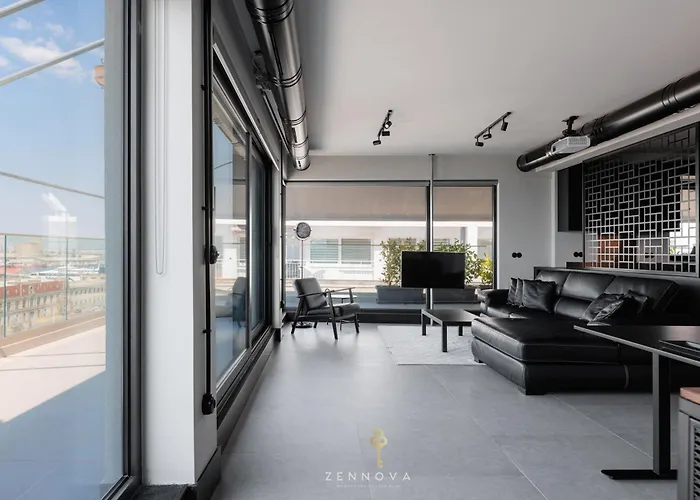 Nero Luxury Flat By Zennova Appartamento Salonicco