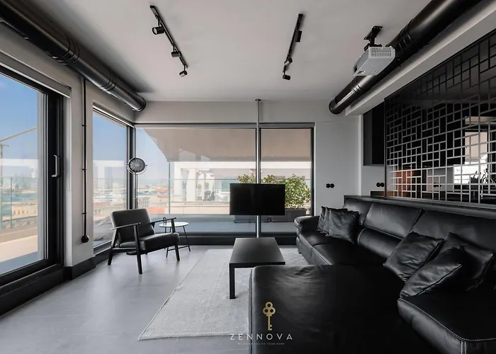 Nero Luxury Flat By Zennova * Salonicco