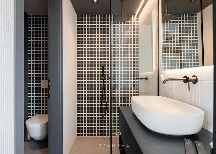Nero Luxury Flat By Zennova Appartamento Salonicco