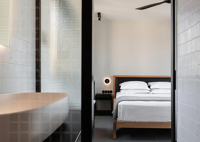 Nero Luxury Flat By Zennova Appartamento Salonicco